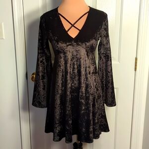 Chloah Velvet Dress EUC